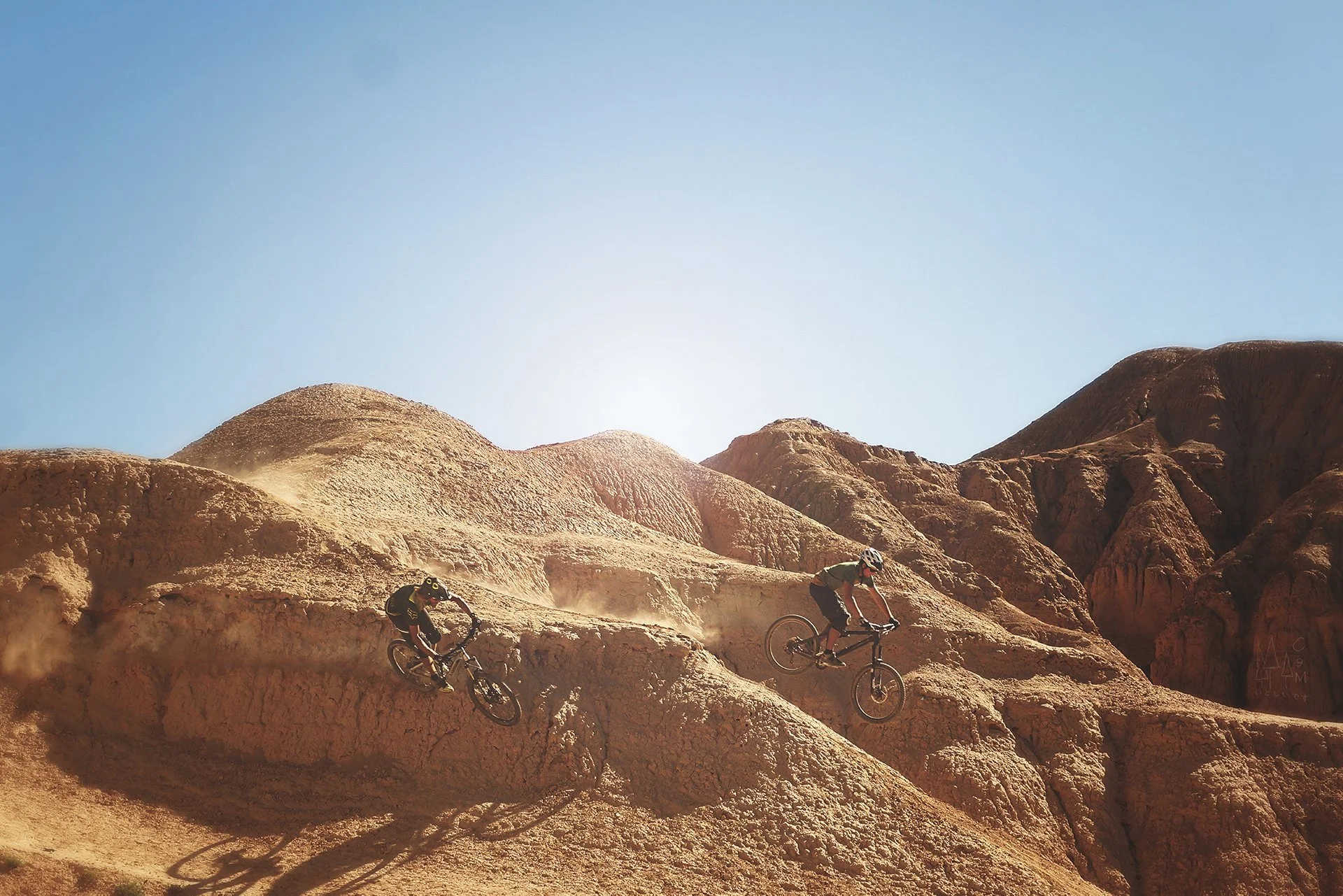 mountain-biking-downhill-hero